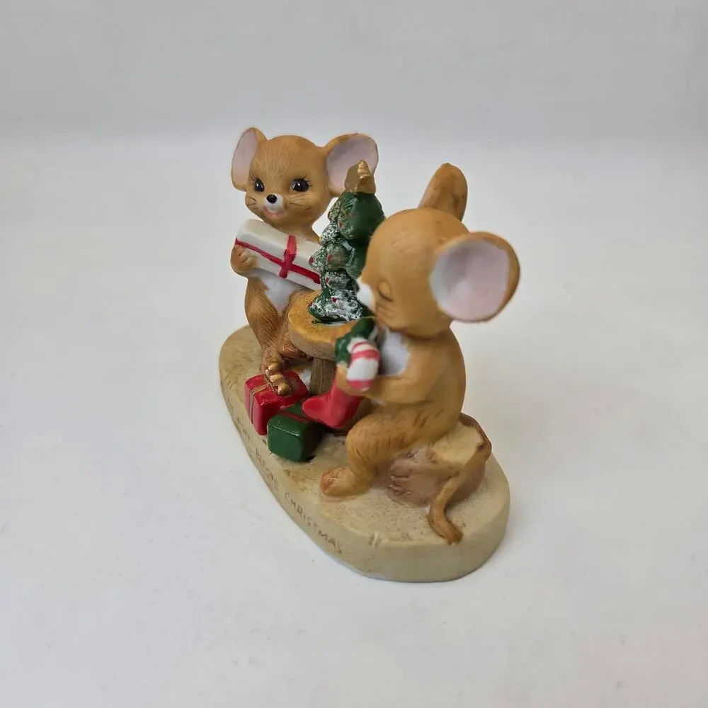 Enesco charming holiday
